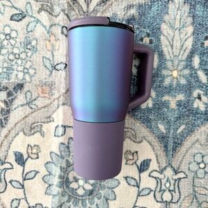 NWOT Brumate Dark Aura leakproof insulated tumbler 25 oz